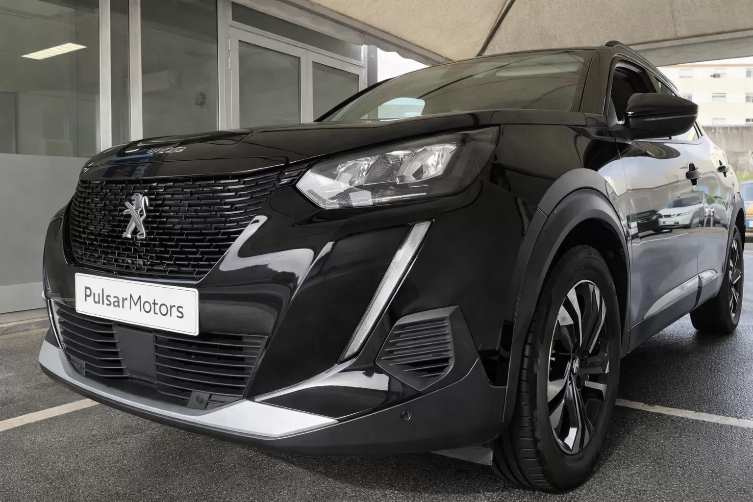 Peugeot e-2008