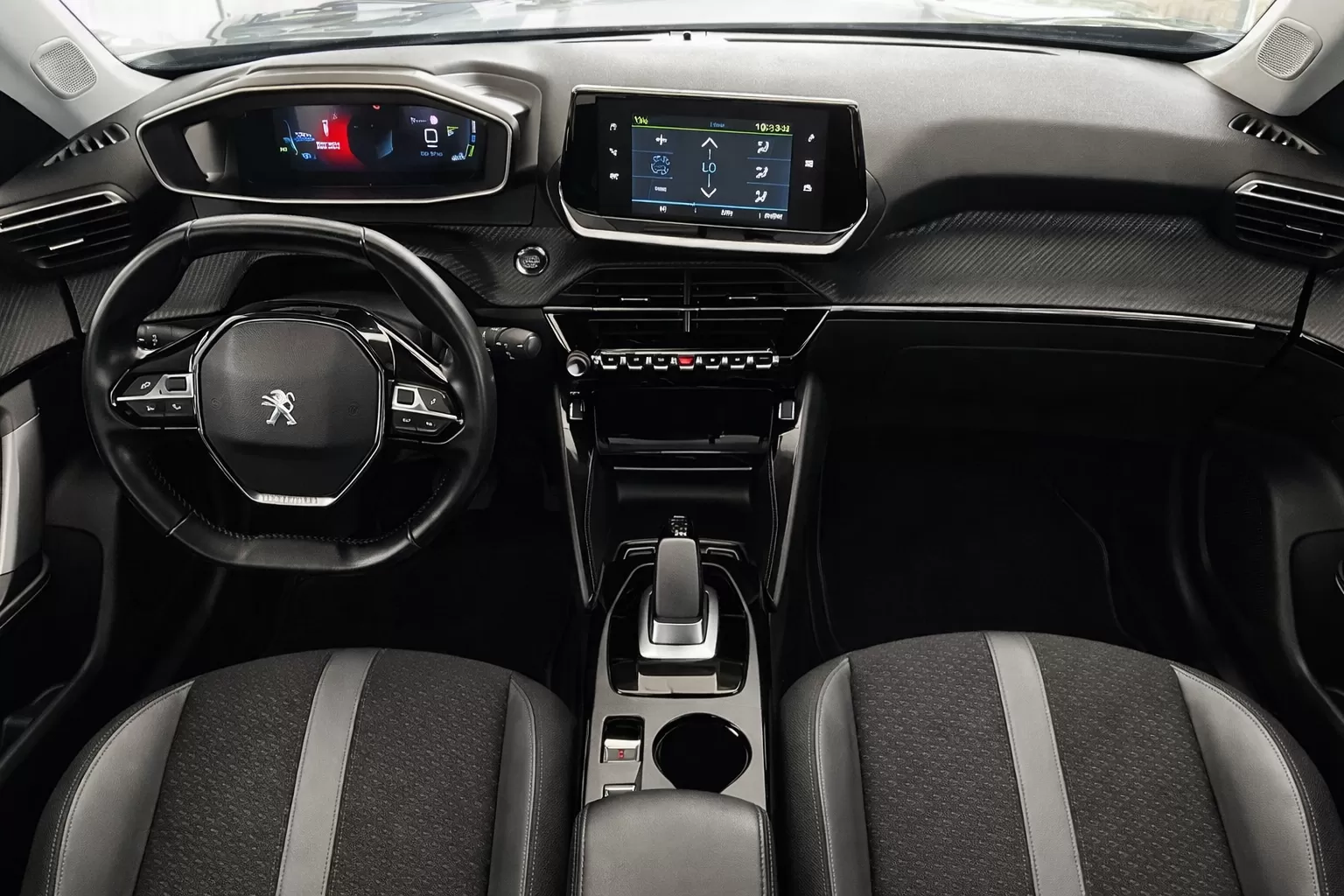 Peugeot e-2008