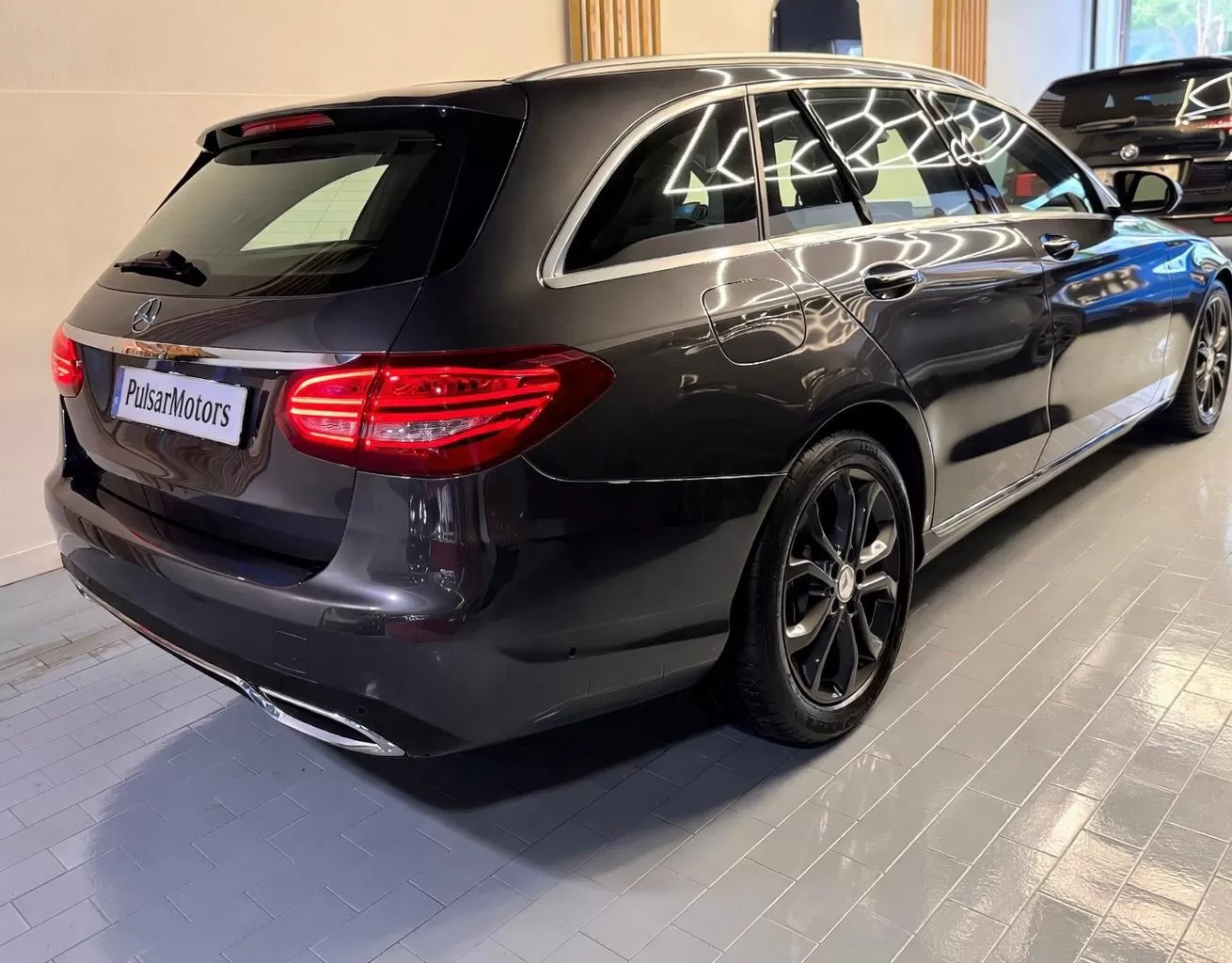 Mercedes-Benz C 200