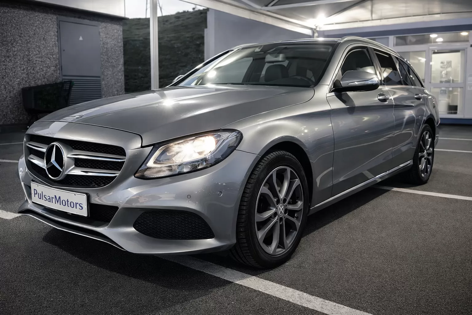 Mercedes-Benz C 200