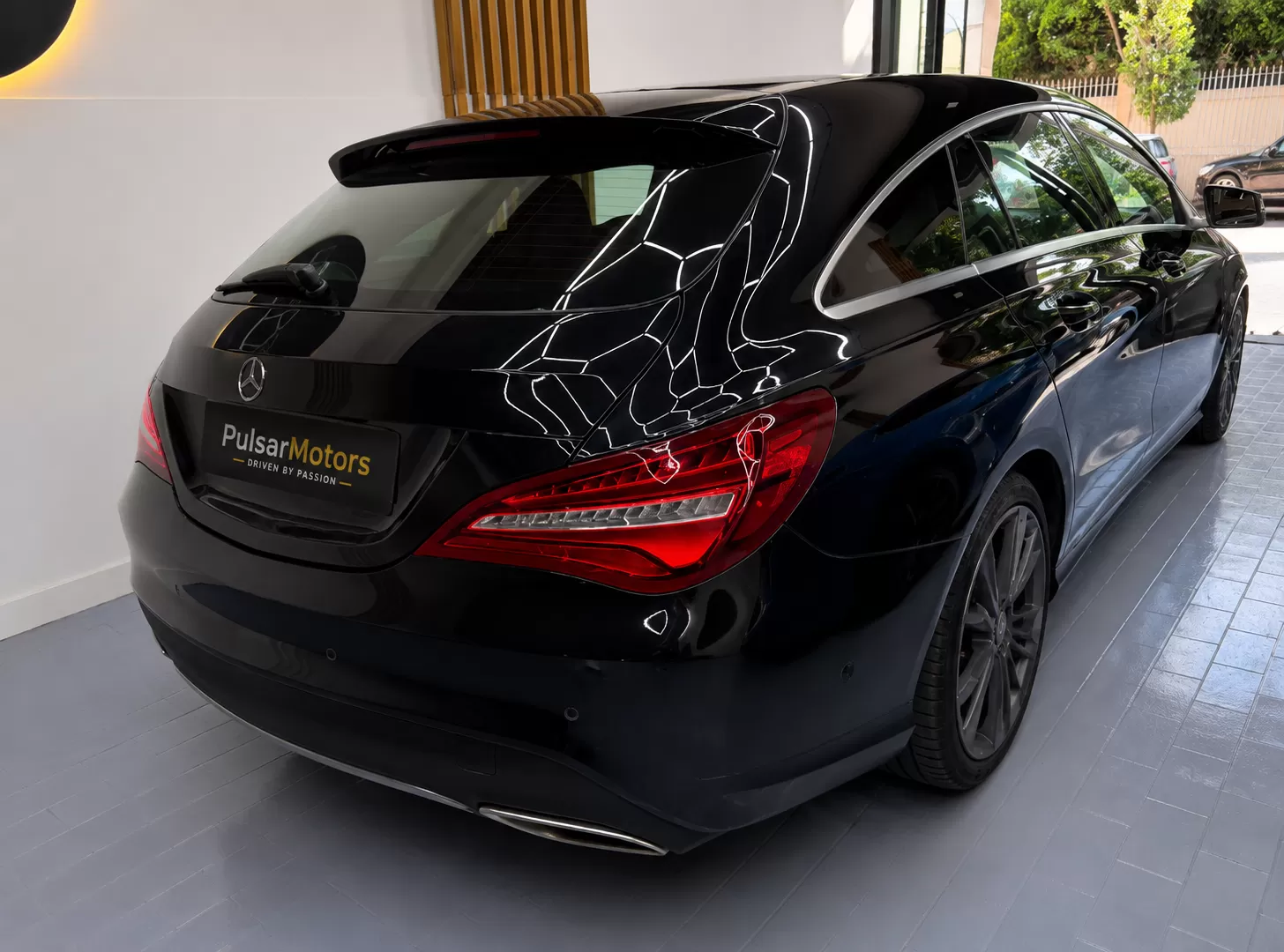 Mercedes-Benz CLA 180