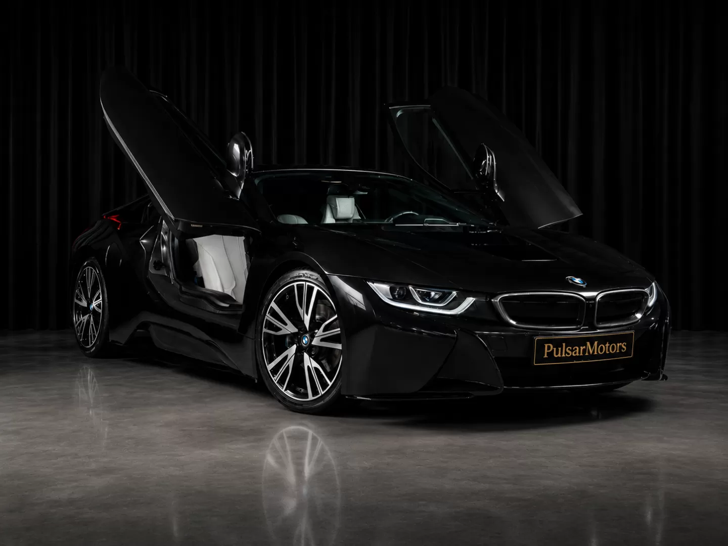 BMW i8