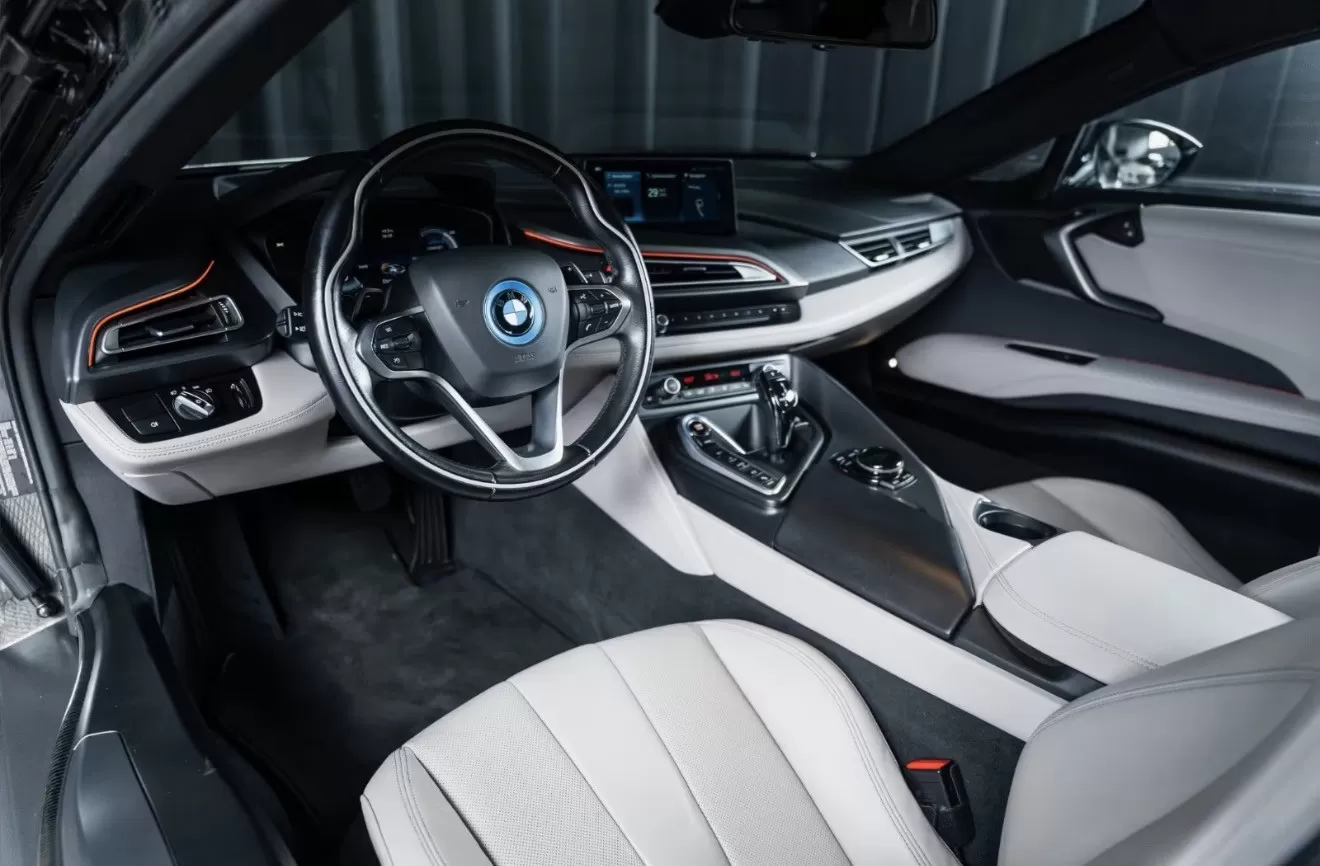 BMW i8