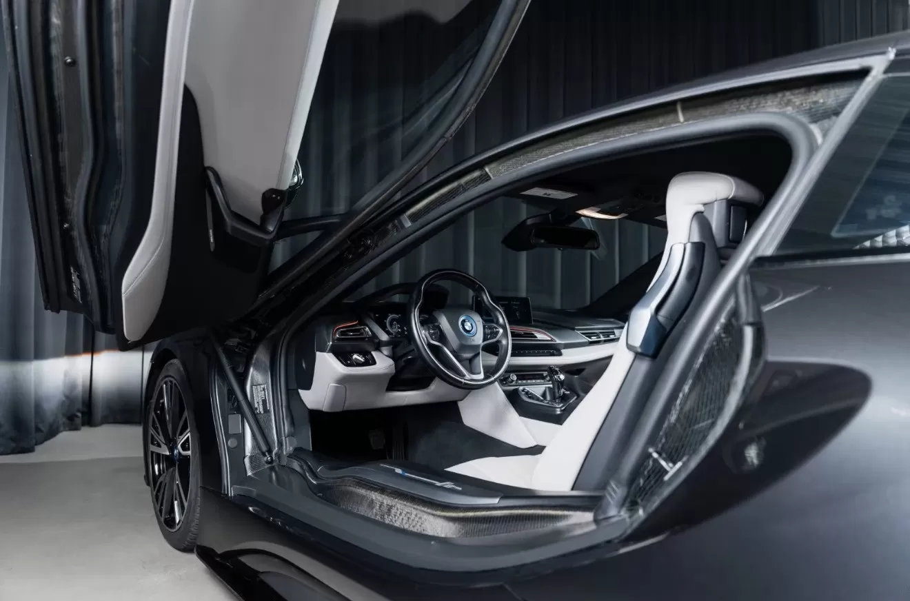 BMW i8