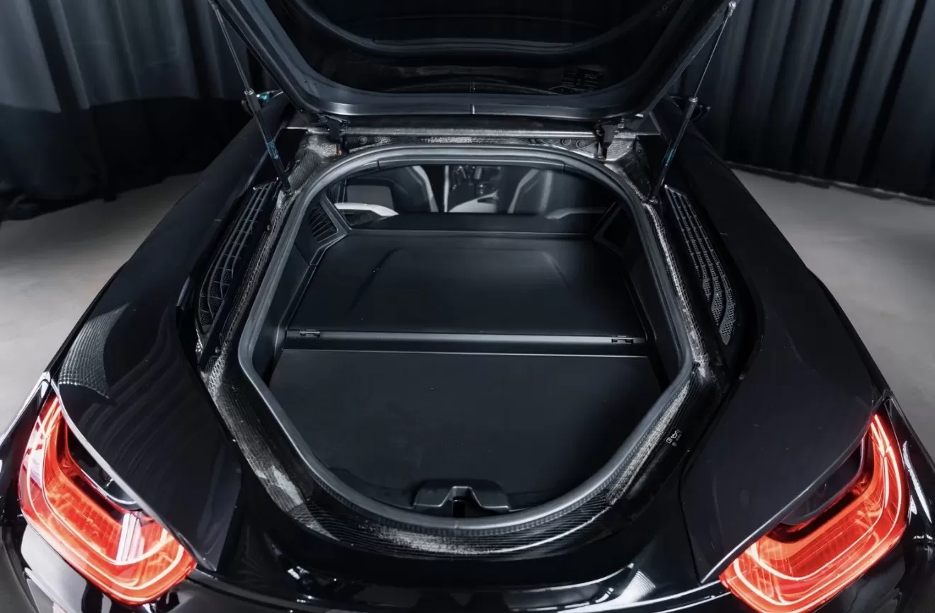 BMW i8