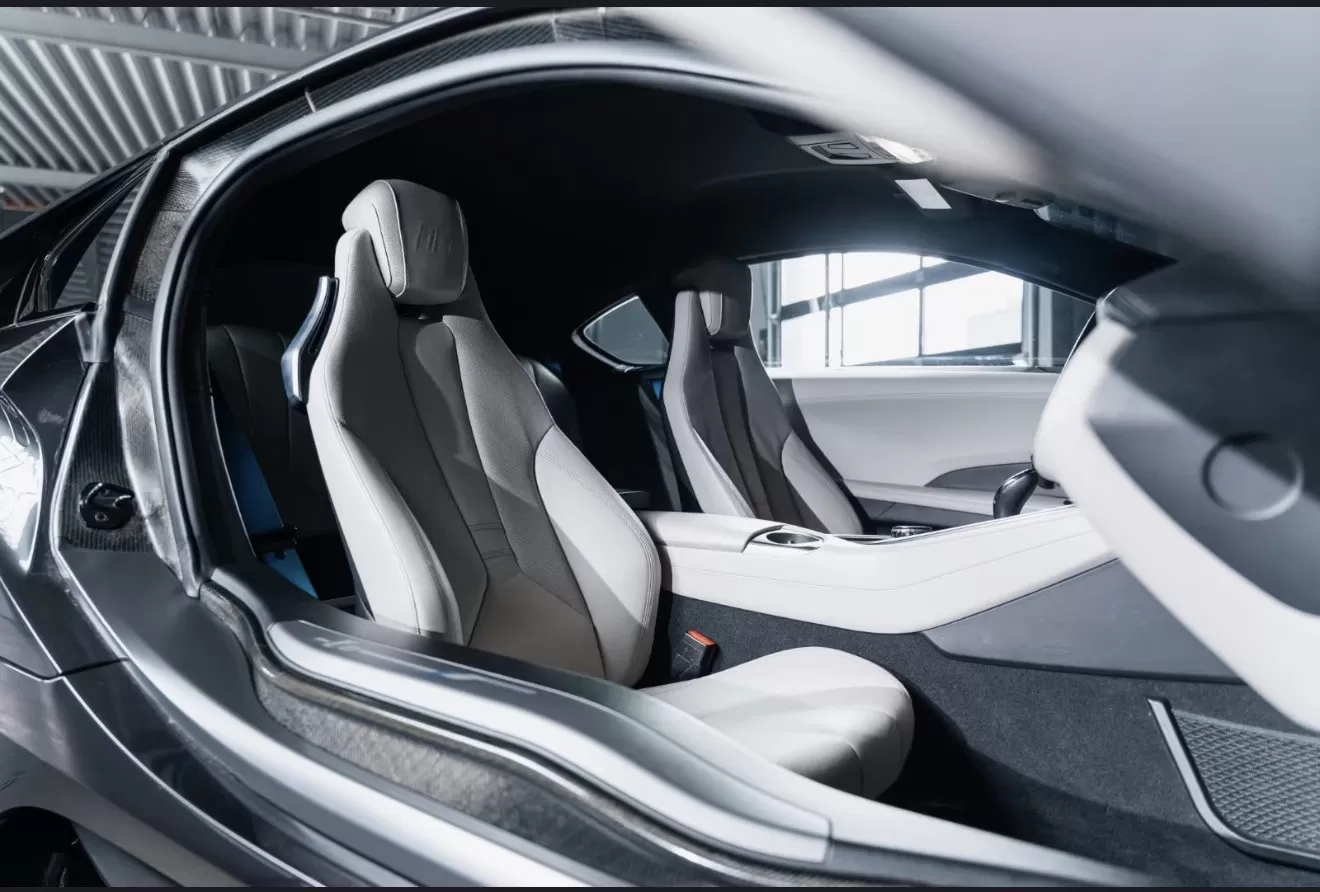 BMW i8