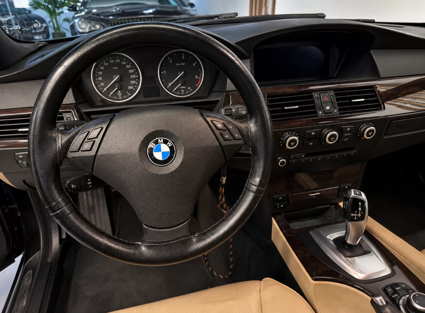 BMW 520