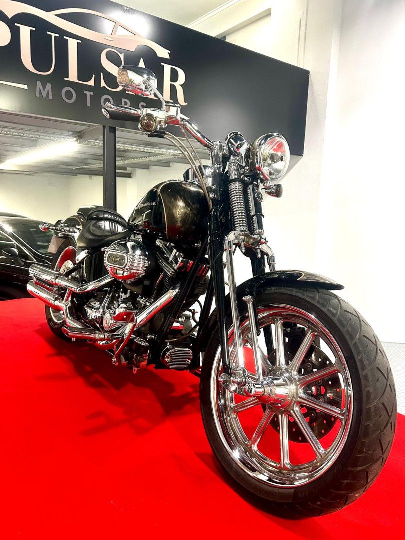Harley-Davidson Softail