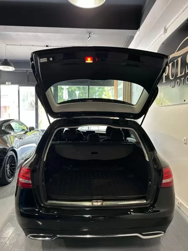 Mercedes-Benz C 220