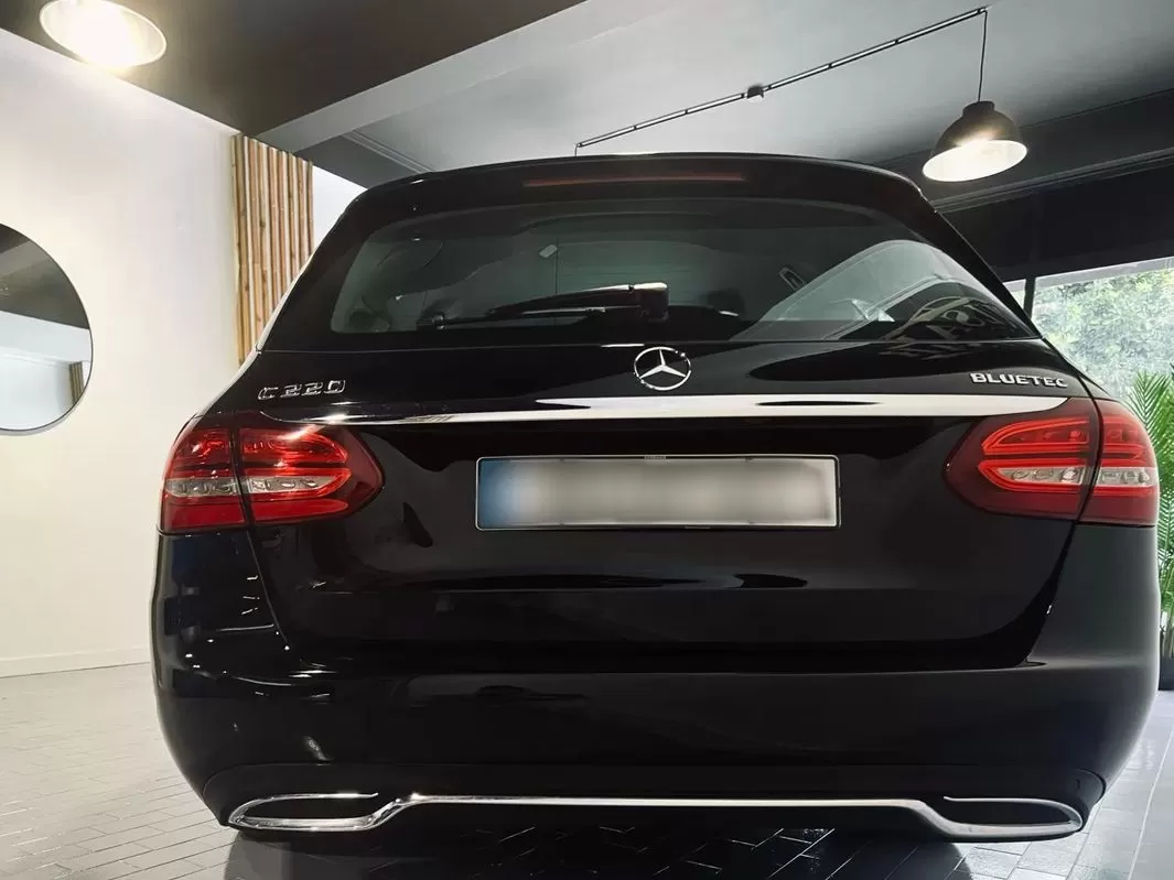 Mercedes-Benz C 220