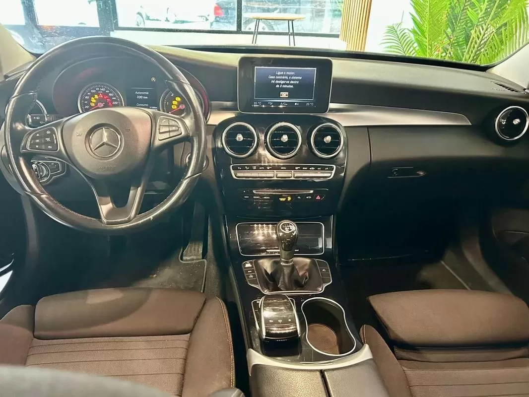 Mercedes-Benz C 220