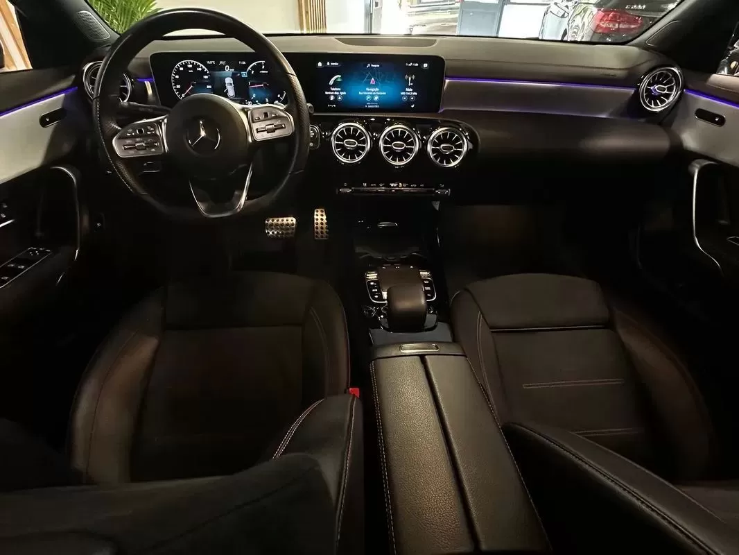 Mercedes-Benz CLA 220