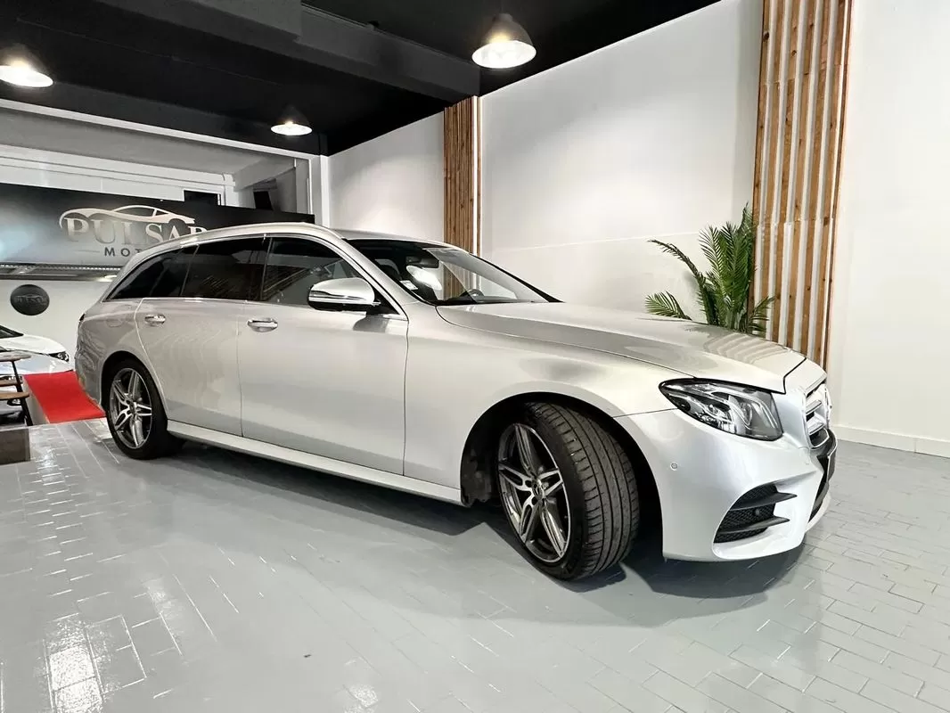 Mercedes-Benz E 300
