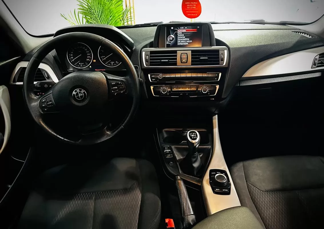 BMW 114