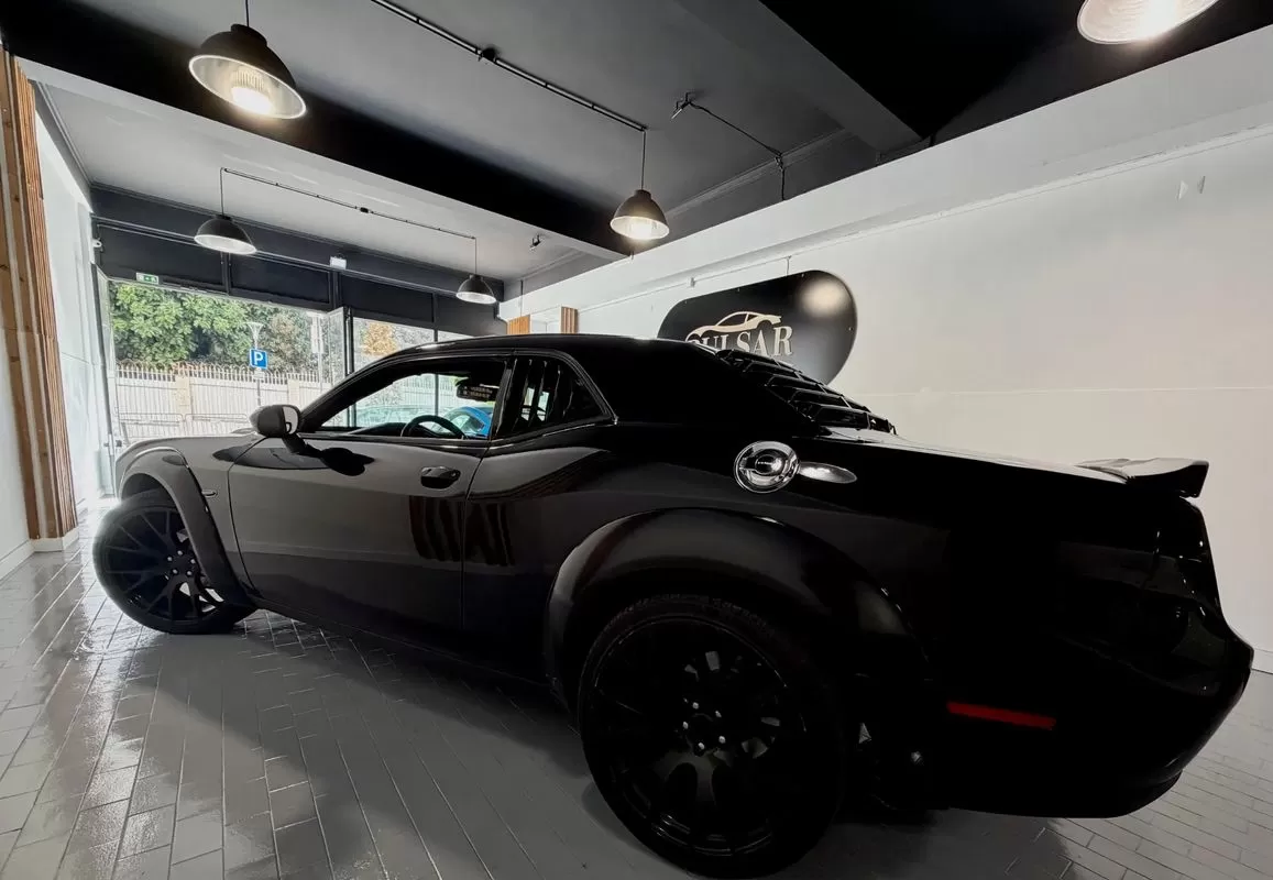 Dodge Challenger