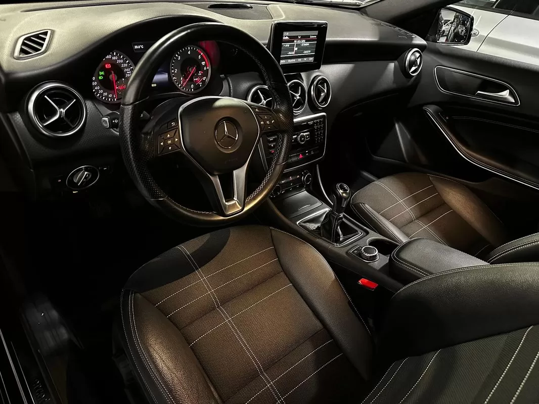 Mercedes-Benz A 180