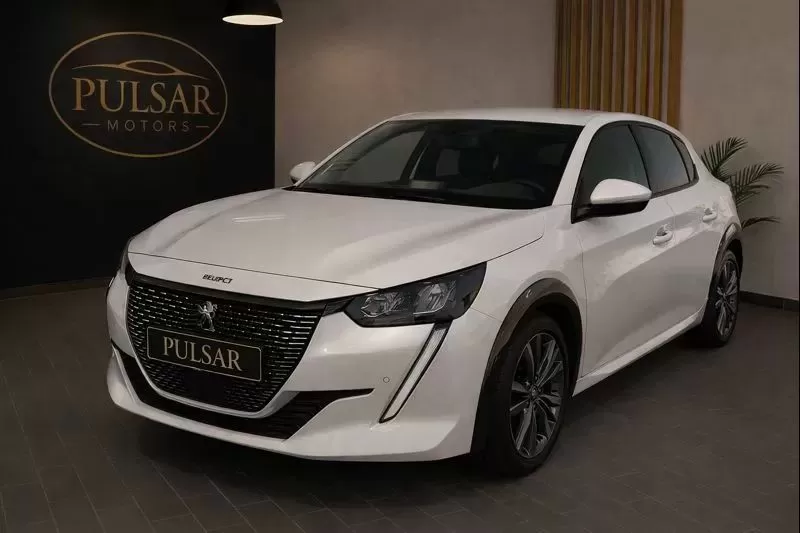 Peugeot e-208